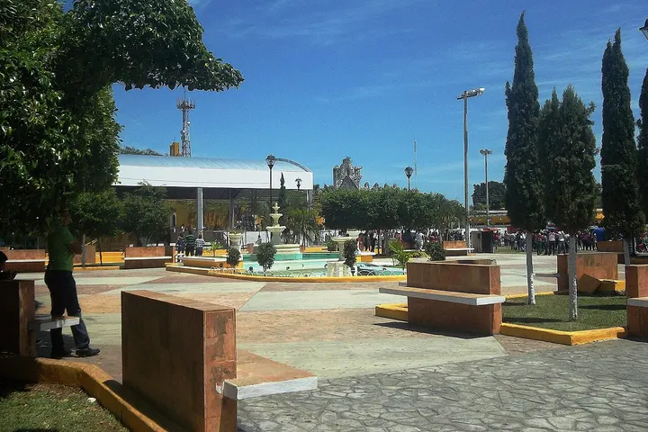 Vista de Dzilam González