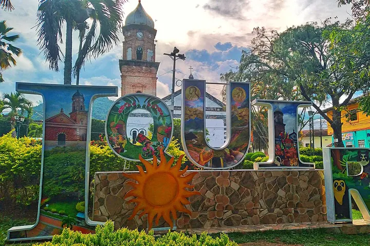 Vista de Íquira
