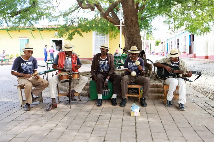 Ambiente de la sala de chat de Latinchat Cuba