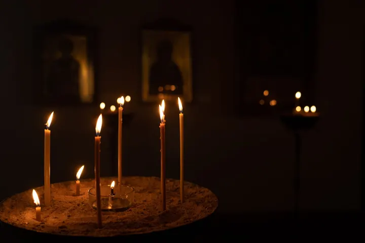 Ambiente de la sala de chat de Religión